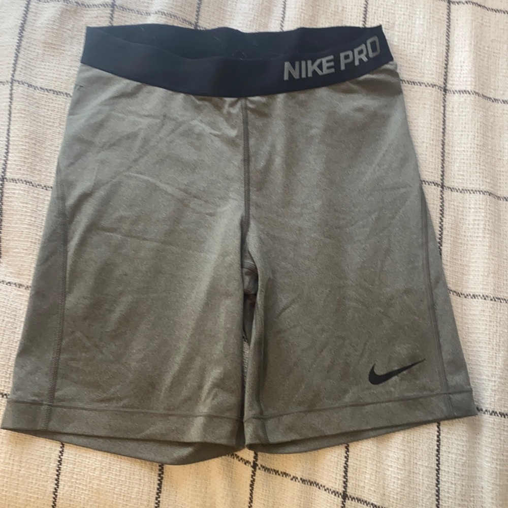 NIKE BIKER SHORTS